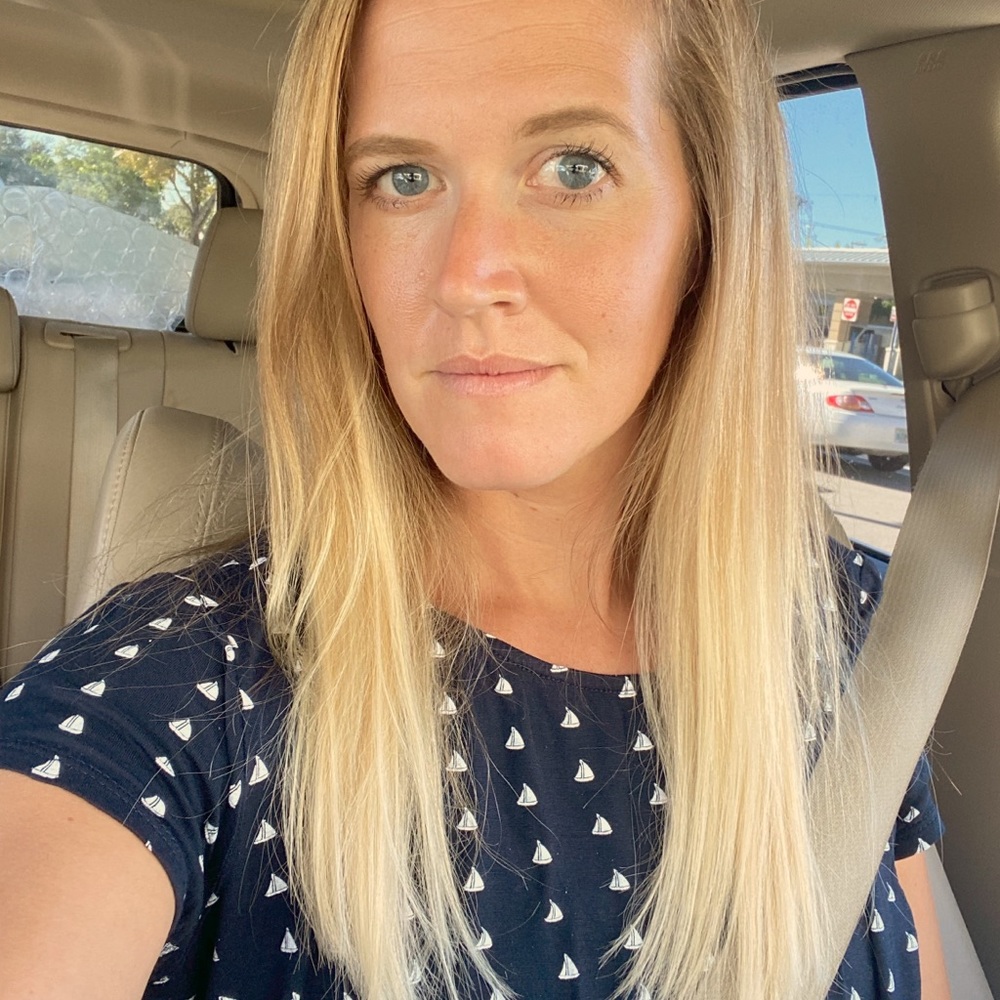 Meet your Posher, Emily